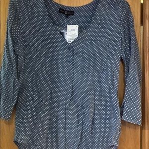 Long sleeve shirt.